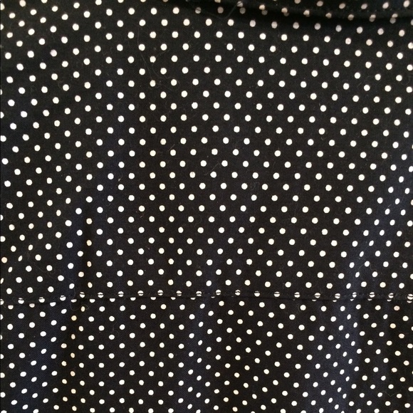 H&M EASY IRON BUTTON UP - Picture 3 of 3